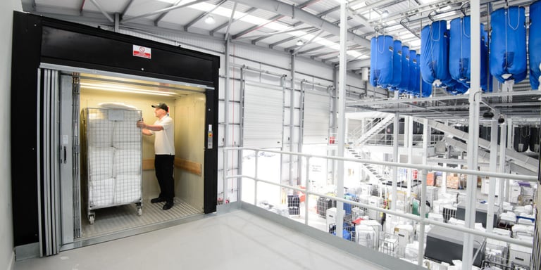 Everything you need to know about warehouse lifts